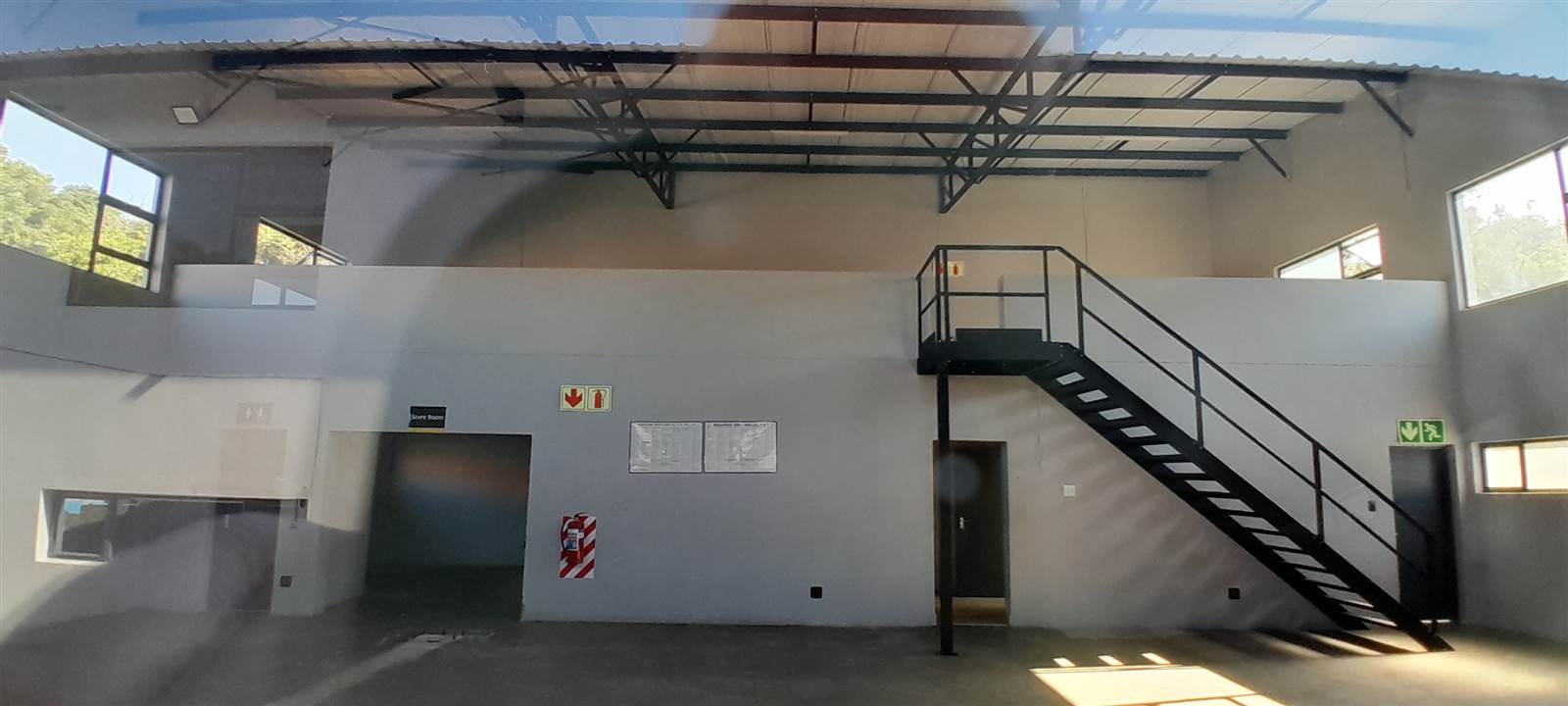 321  m² Commercial space in Waterval East photo number 7