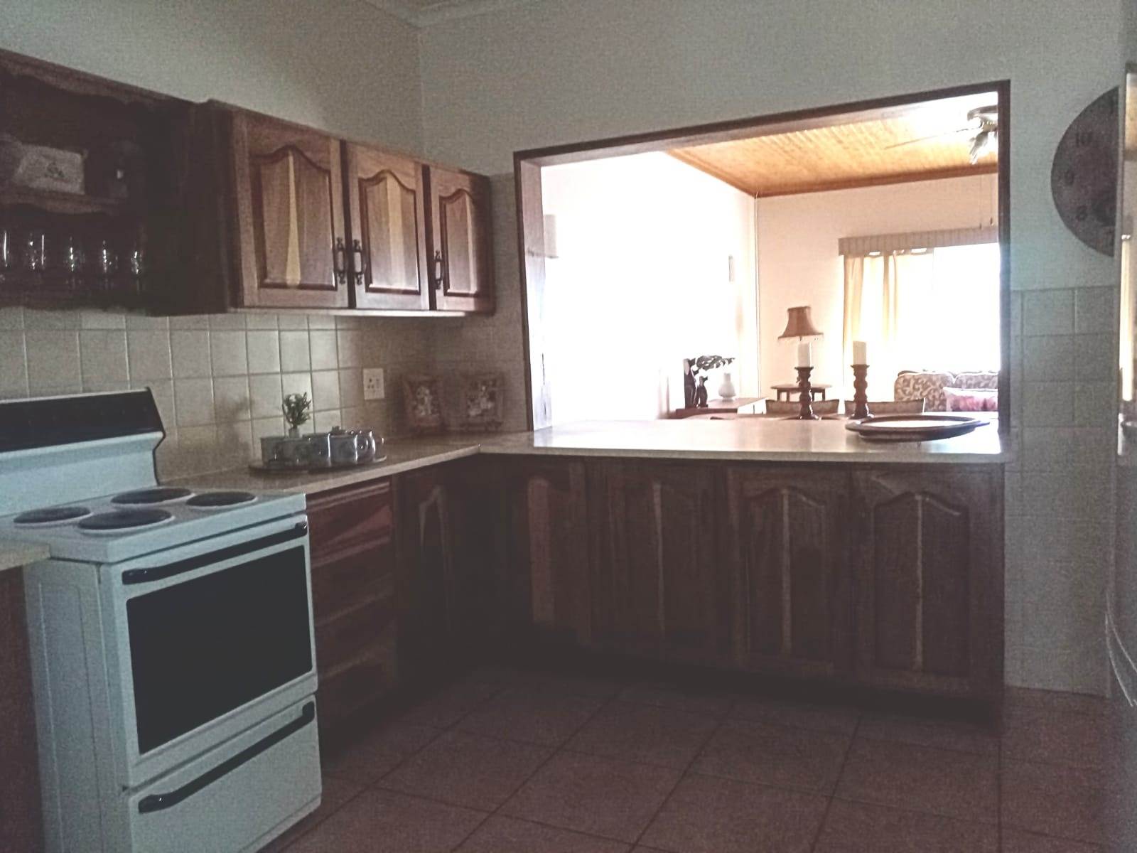 2 Bed Townhouse in Parys photo number 4