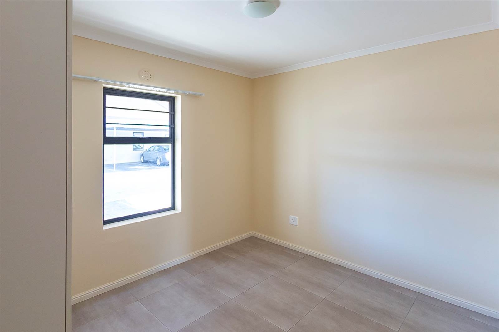 3 Bed Apartment in Parklands East photo number 8