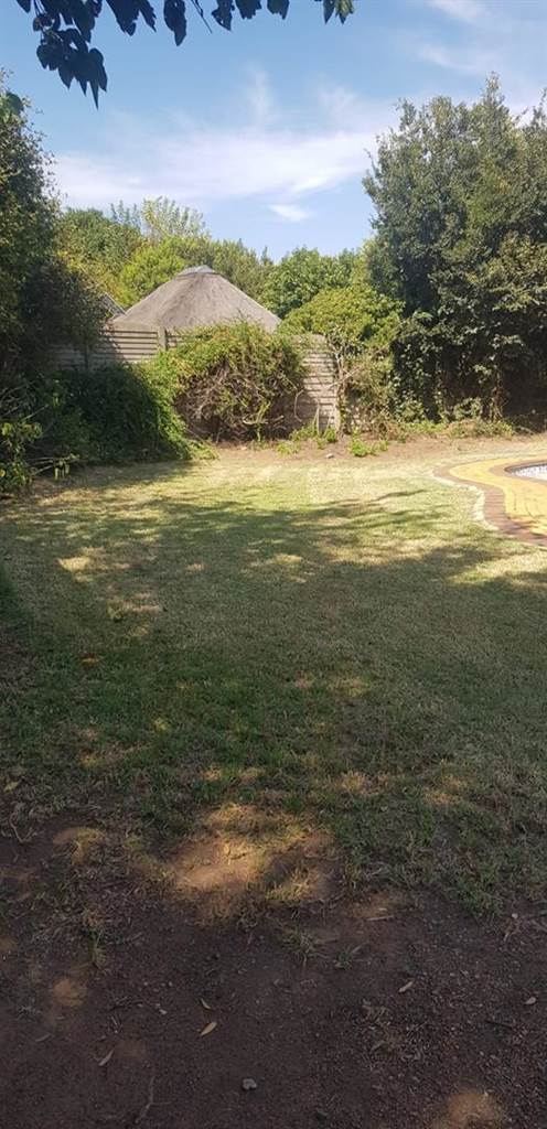 504 m² Land available in Brackendowns photo number 19