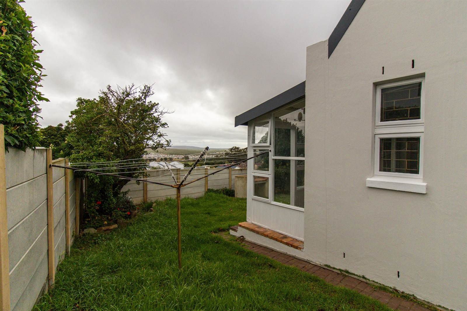 3 Bed House in Bredasdorp photo number 5