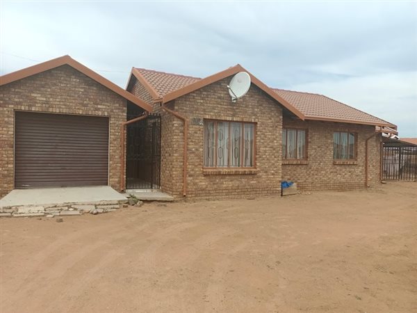 3 Bedroom House 3 Bedroom House