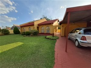 3 Bed House in Lennoxton