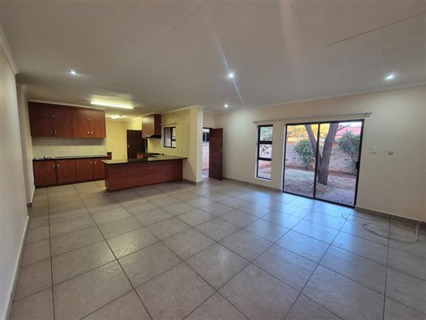 3 Bedroom Townhouse 3 Bedroom Townhouse