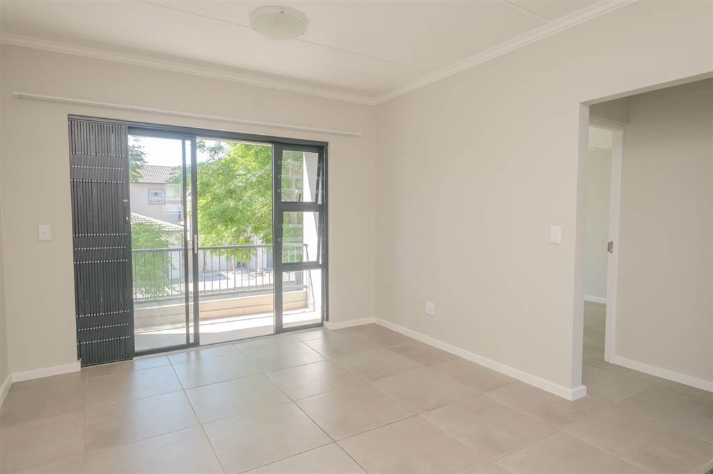 2 Bed Apartment in Brackenfell Central photo number 18