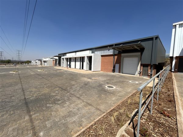 495  m² Industrial space