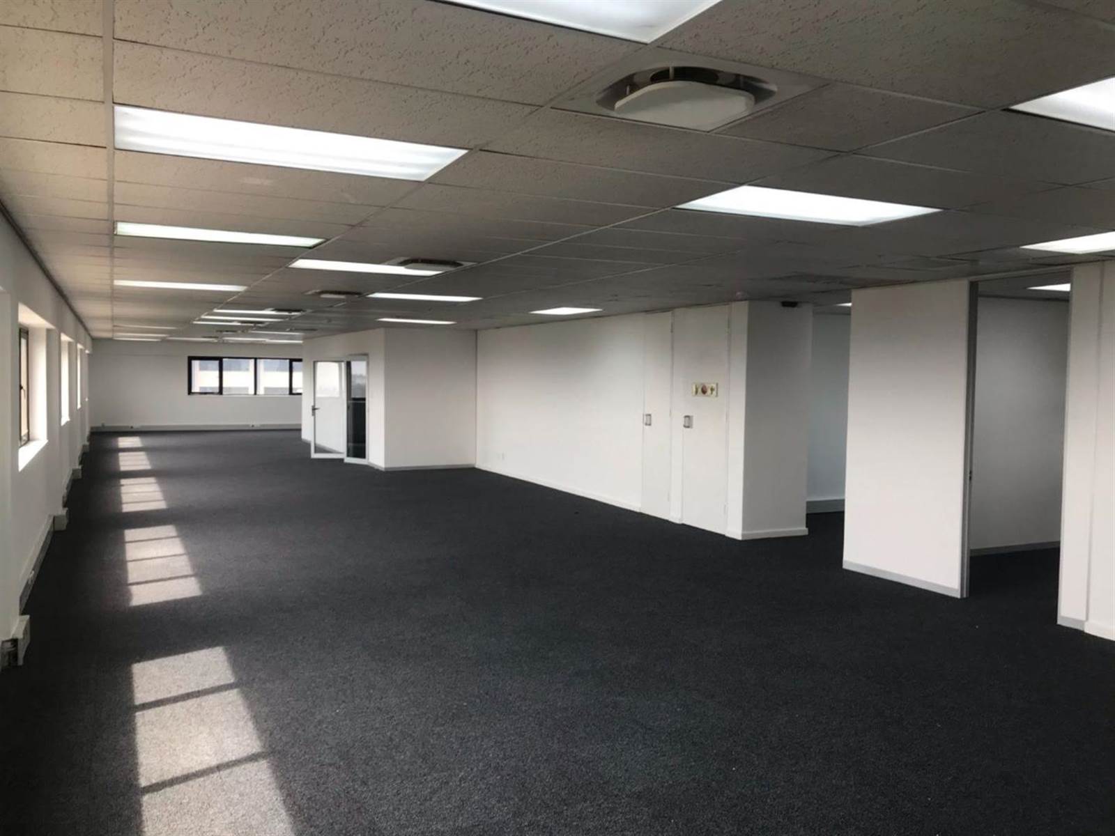 228  m² Commercial space in Midridge Park photo number 8