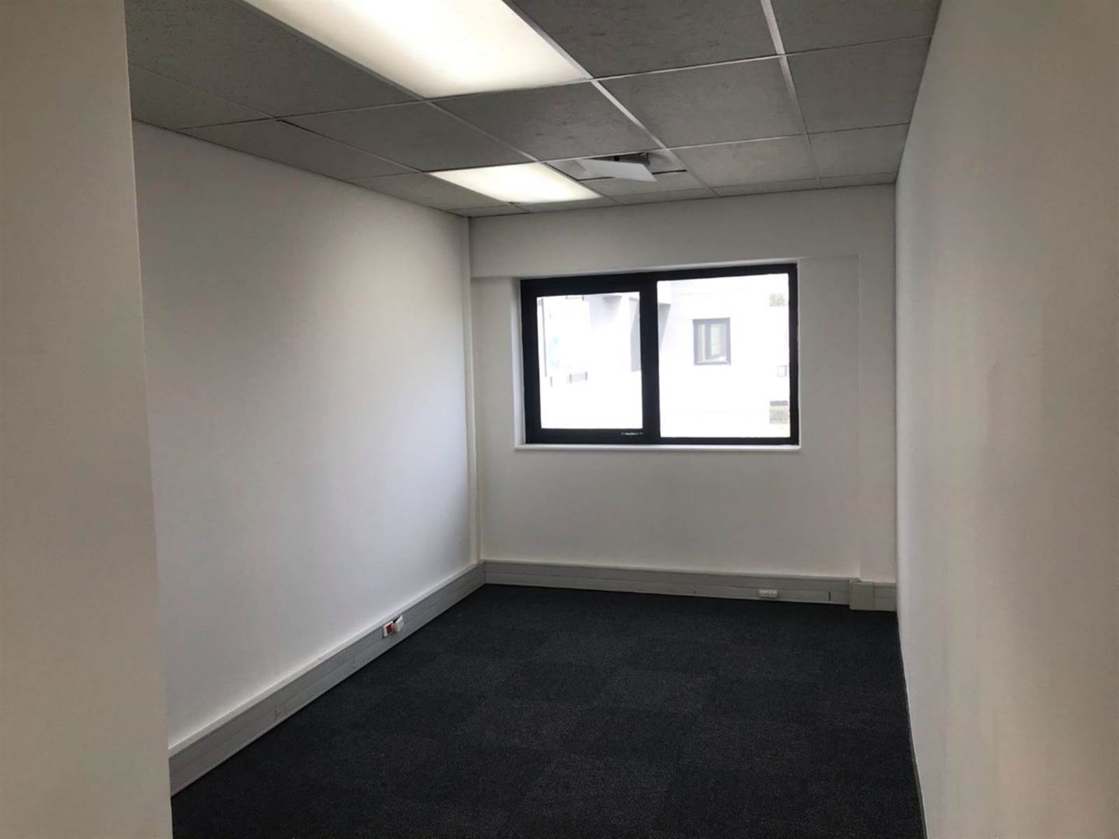228  m² Commercial space in Midridge Park photo number 12