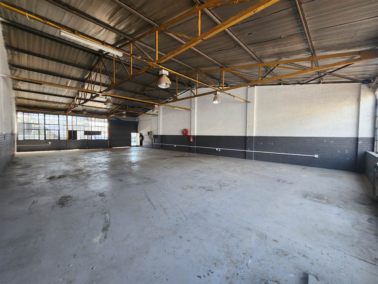 273  m² Industrial space in Spartan photo number 2