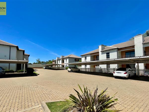 3 Bedroom Townhouse 3 Bedroom Townhouse