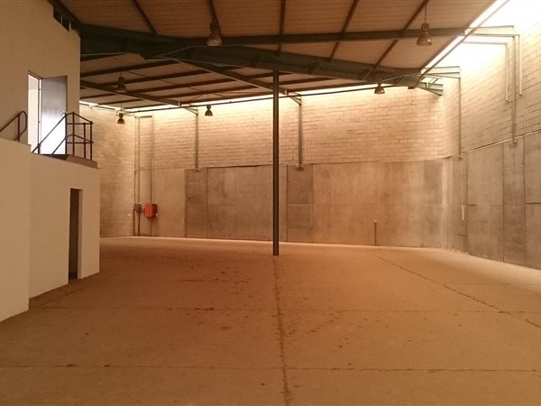 447  m² Industrial space