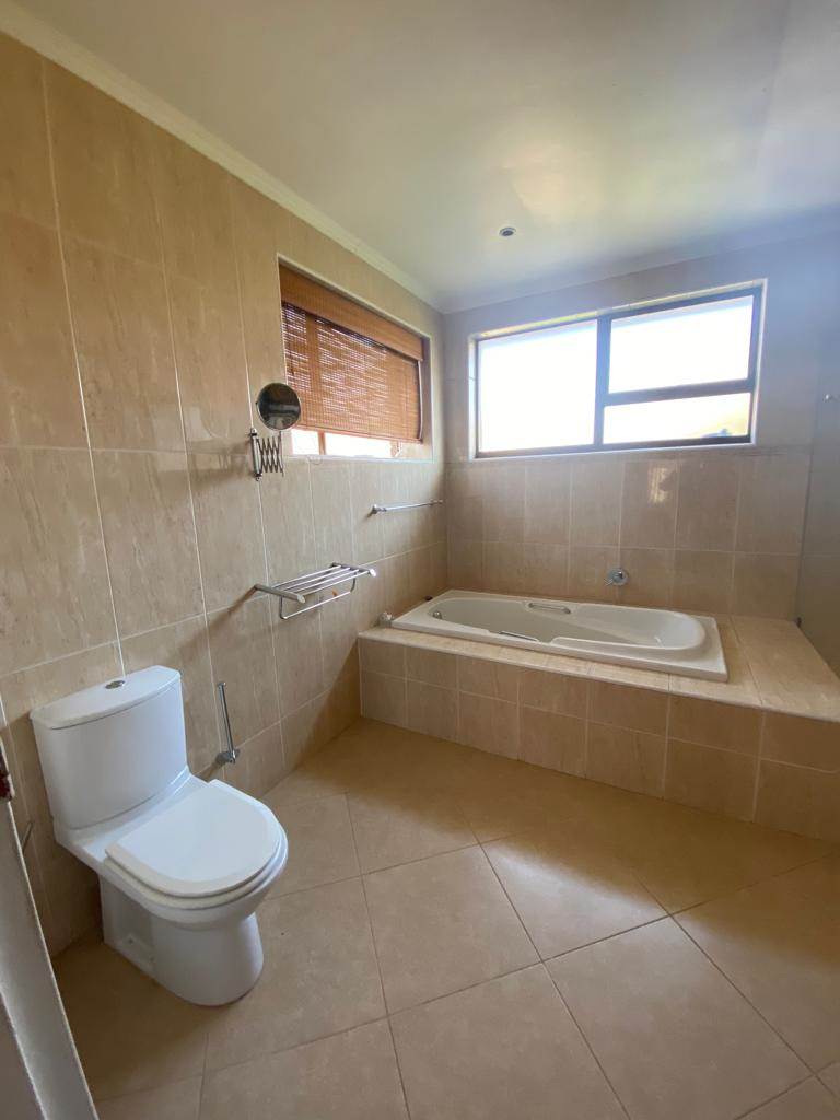 6 Bed House in Laudium photo number 22