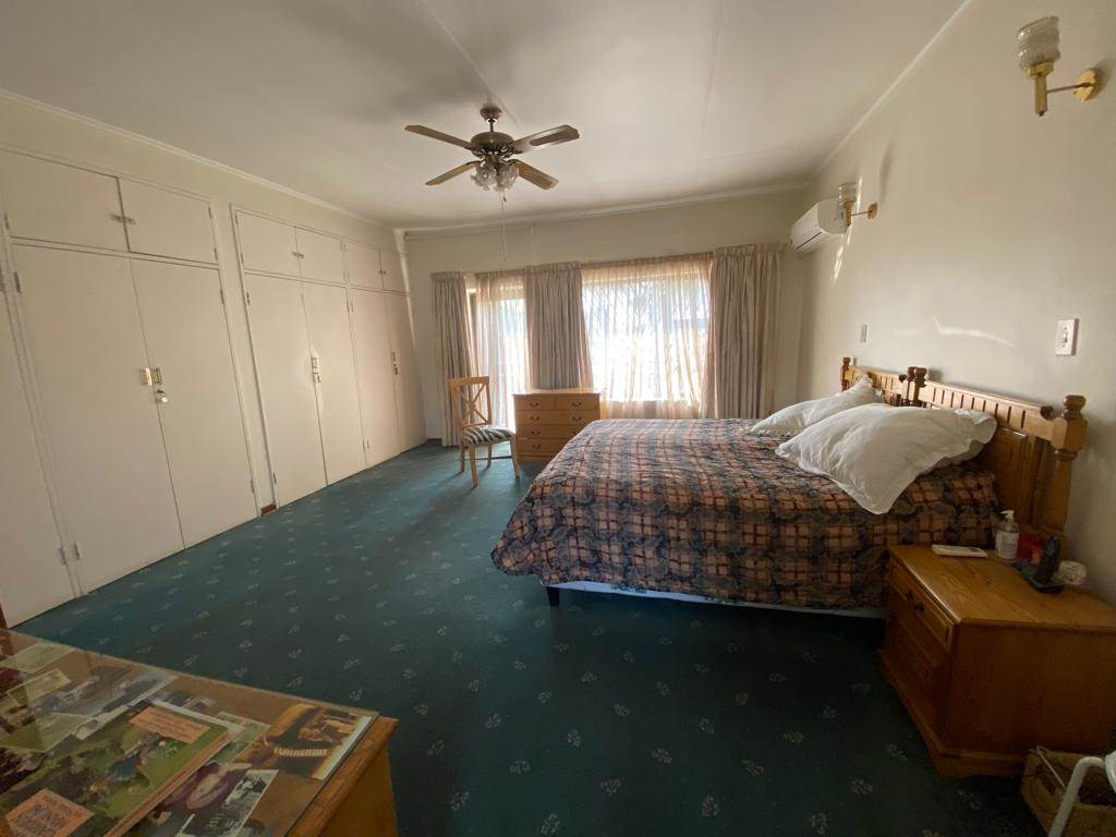 6 Bed House in Laudium photo number 20