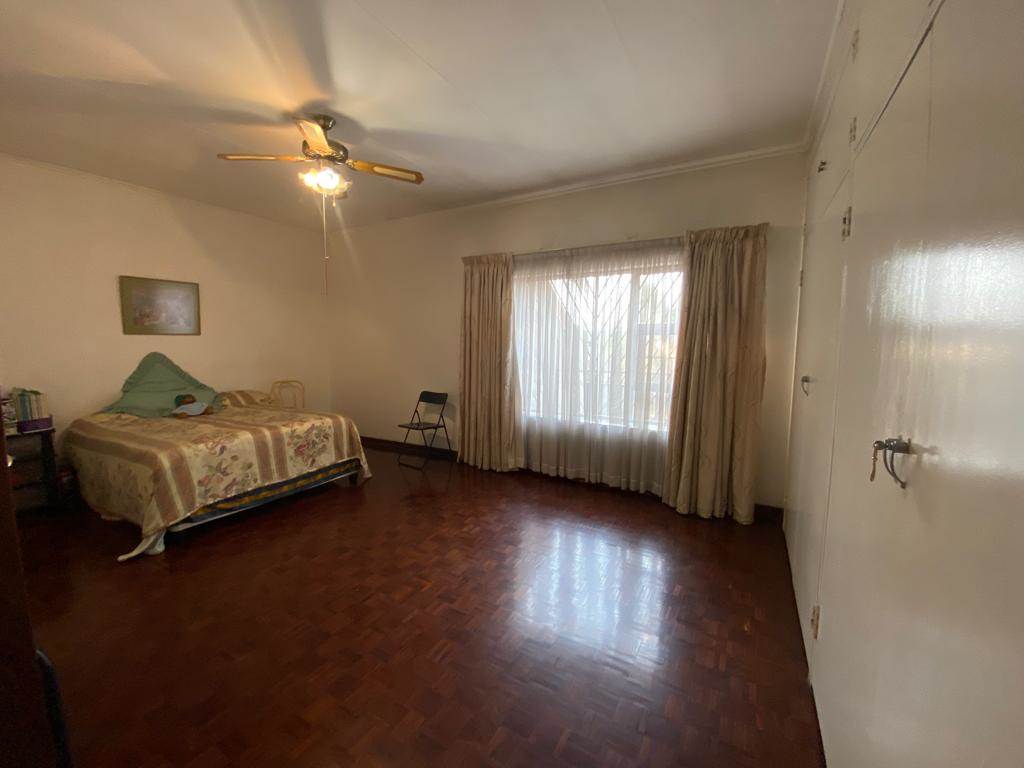6 Bed House in Laudium photo number 19