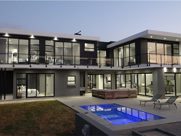 4 Bedroom House 4 Bedroom House