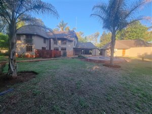 1000 m² Smallholding in Kameeldrift East