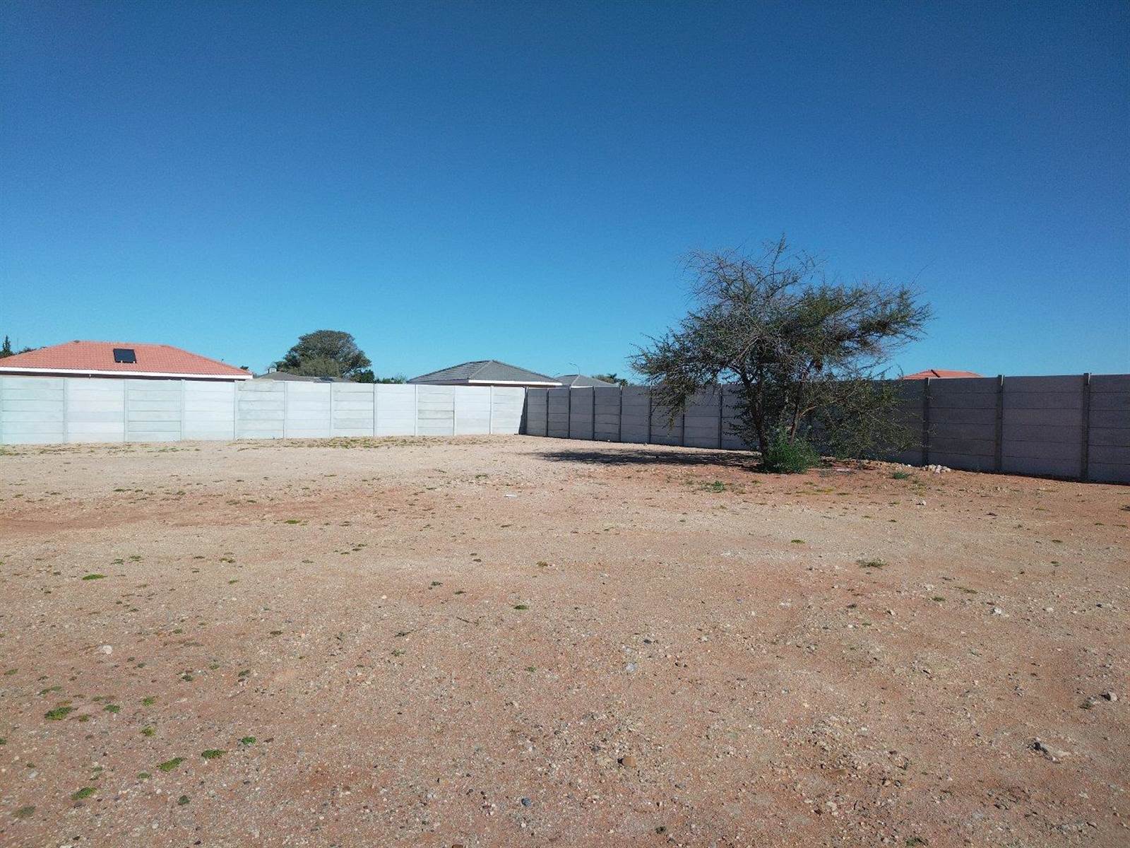 731 m² Land available in Blydeville photo number 8