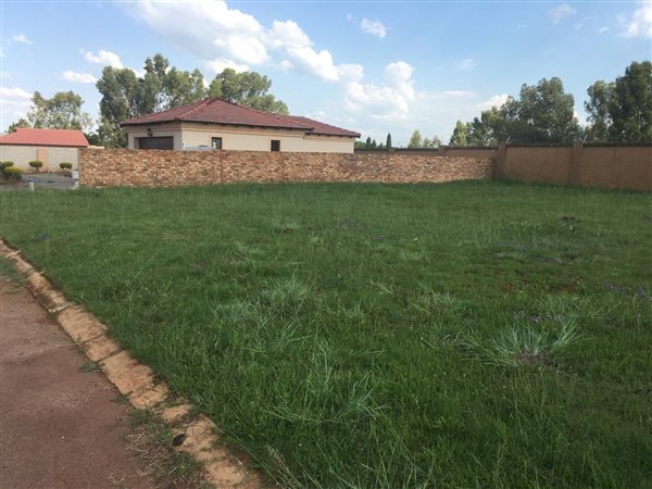 500 m² Land available in Rayton