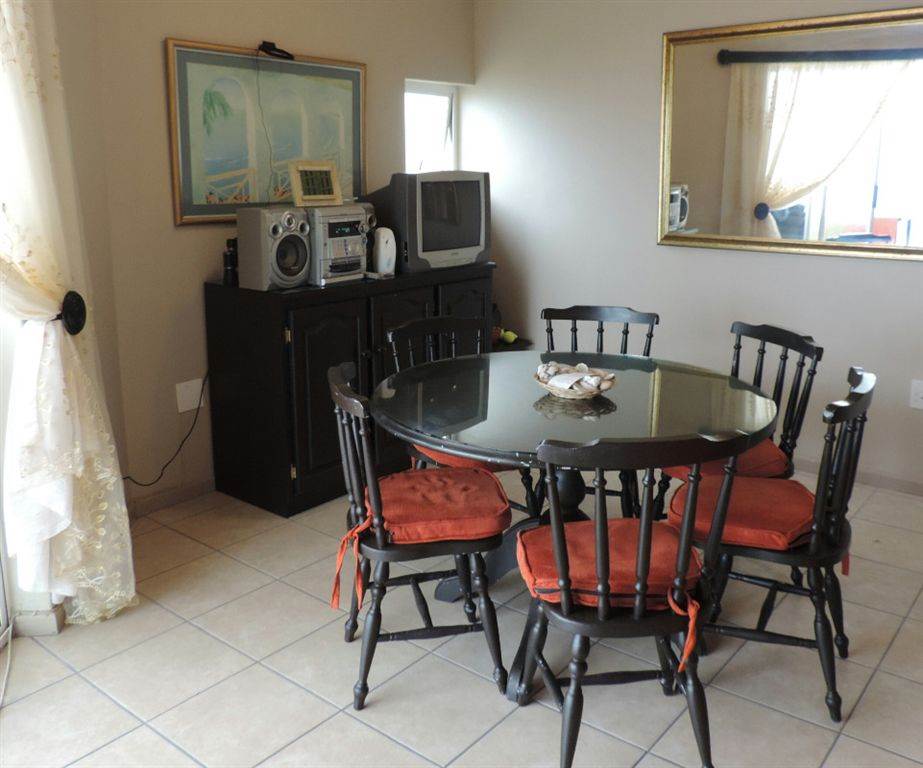 3 Bed Apartment in St Francis Bay photo number 3