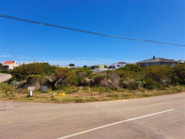 885 m² Land available in Bettys Bay