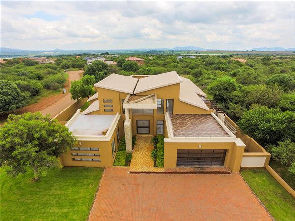 4 Bed Townhouse in Seasons Lifestyle Estate