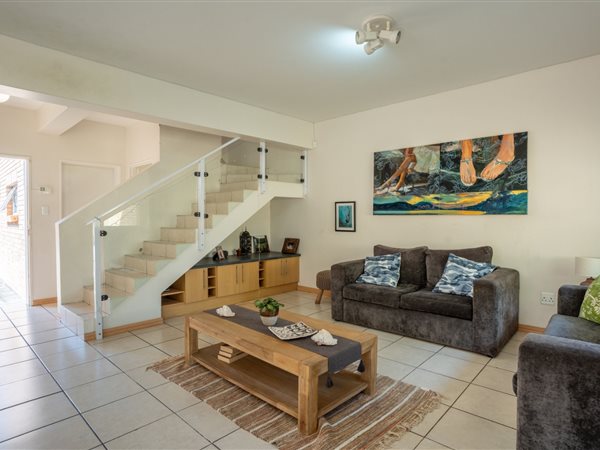 3 Bedroom Townhouse 3 Bedroom Townhouse
