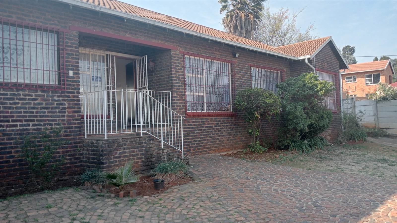 4 Bed House in Naturena photo number 17