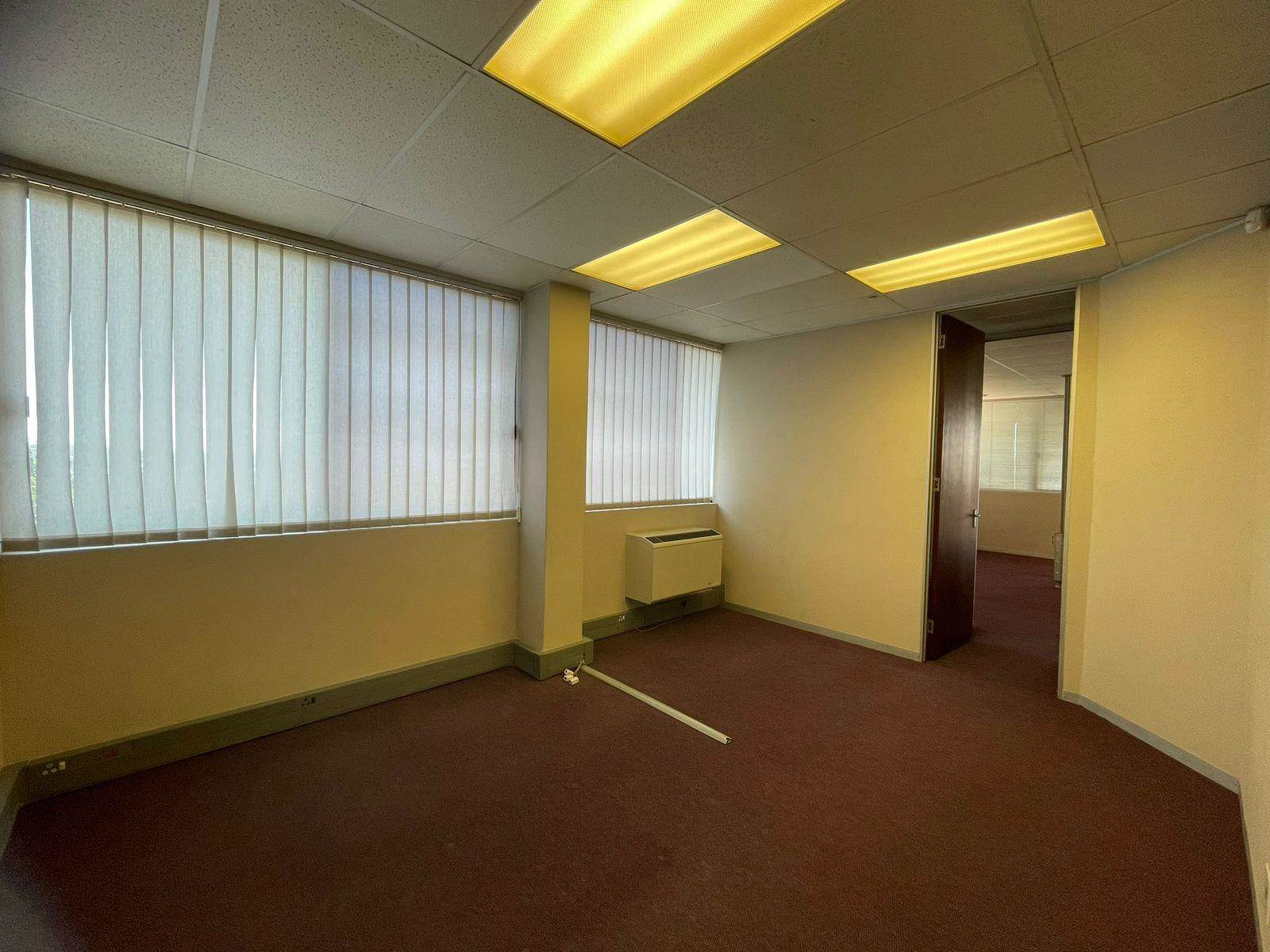 287  m² Commercial space in Lyme Park photo number 25
