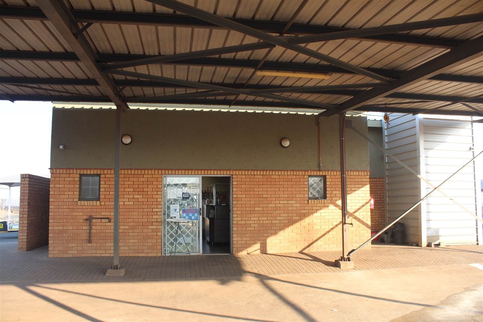 Commercial space in Carletonville photo number 15