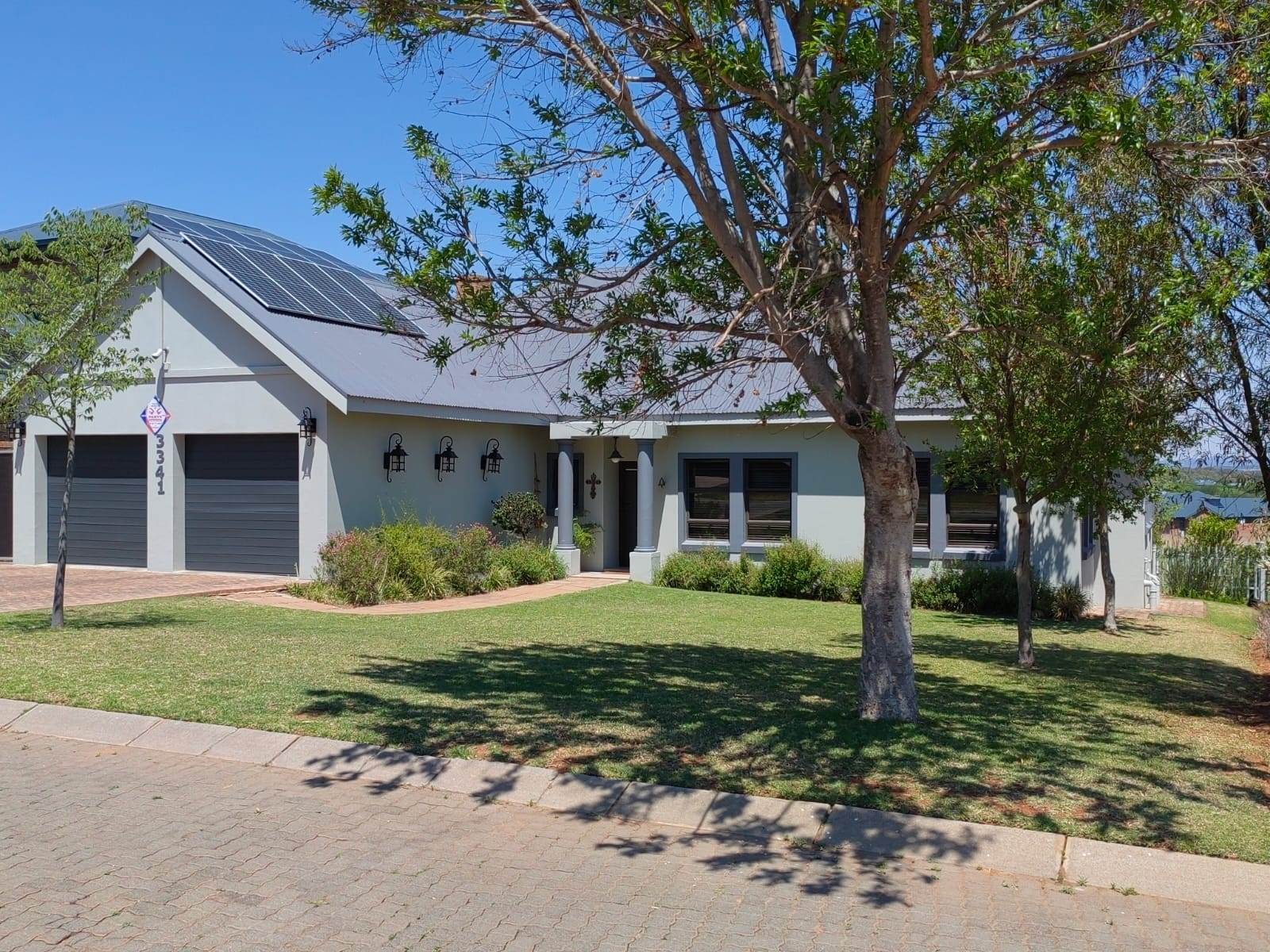 3 Bed House in Parys Golf Estate photo number 2
