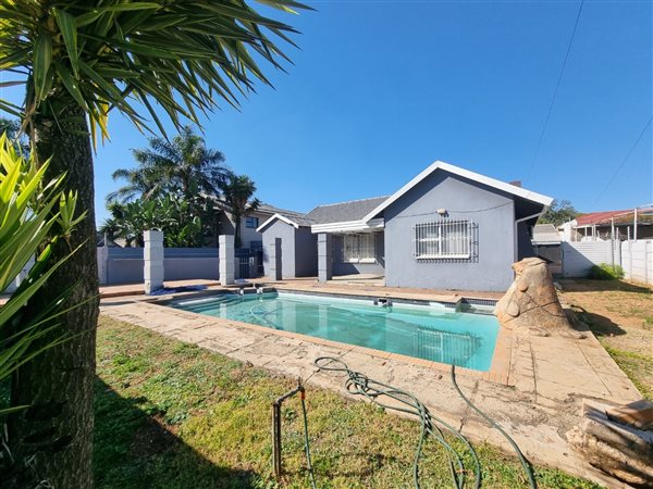3 Bedroom House 3 Bedroom House