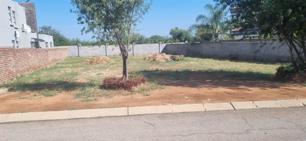 644 m² Land available in Polokwane Central photo number 1