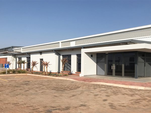 1 325  m² Industrial space