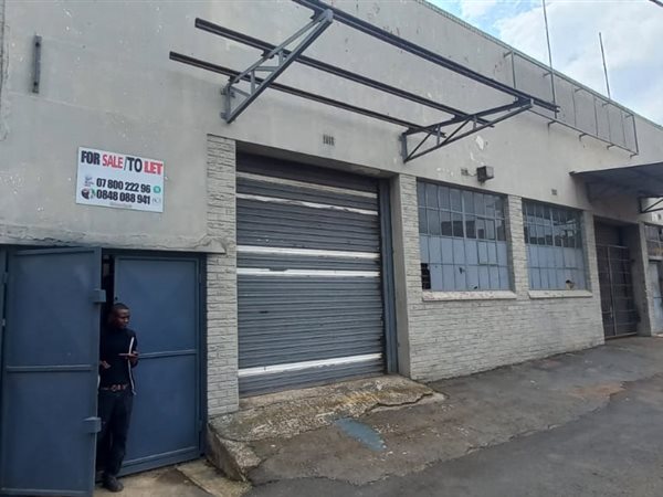 376 m² Industrial space 376 m² Industrial space