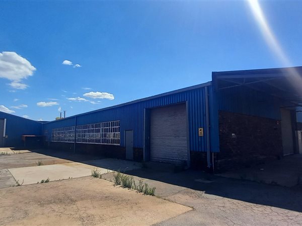 1541  m² Industrial space in Isando