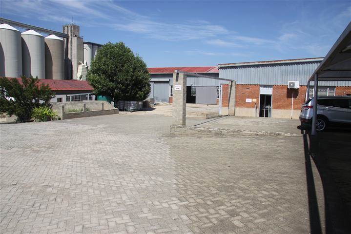 1860  m² Industrial space in Senekal photo number 1