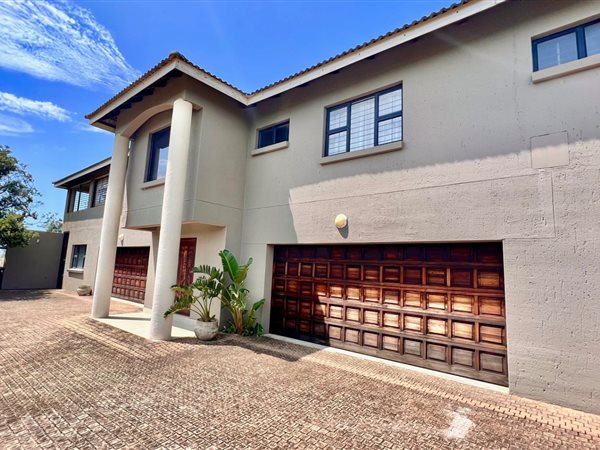 4 Bed House in Sea Park