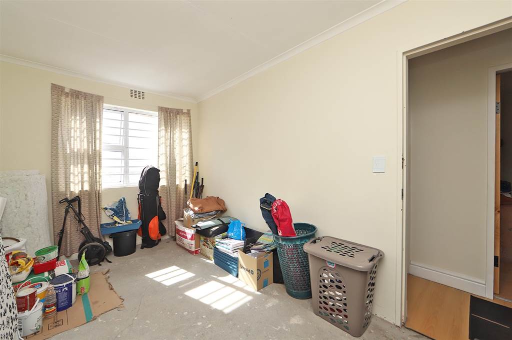 5 Bed House in Strandfontein photo number 16
