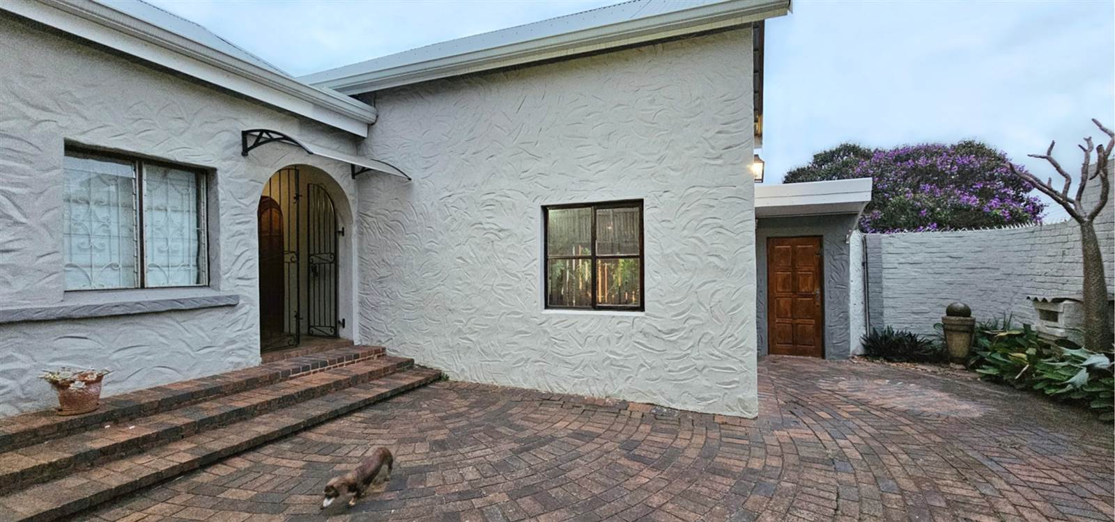 4 Bed House in Musgrave photo number 10
