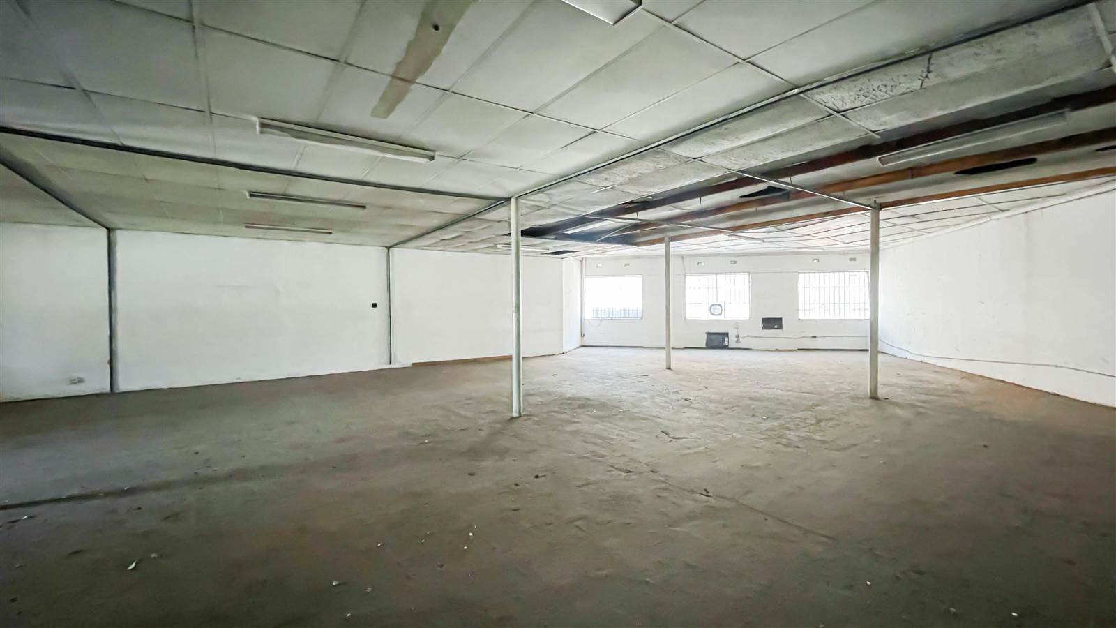 664  m² Commercial space in Germiston Central photo number 1