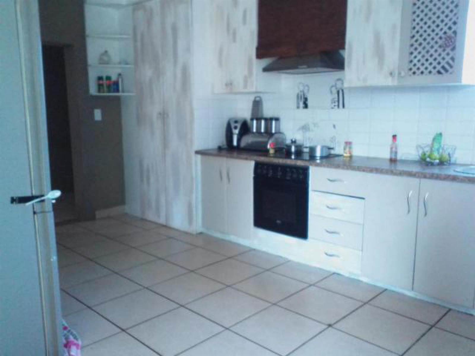 3 Bed House in Vaalpark photo number 28