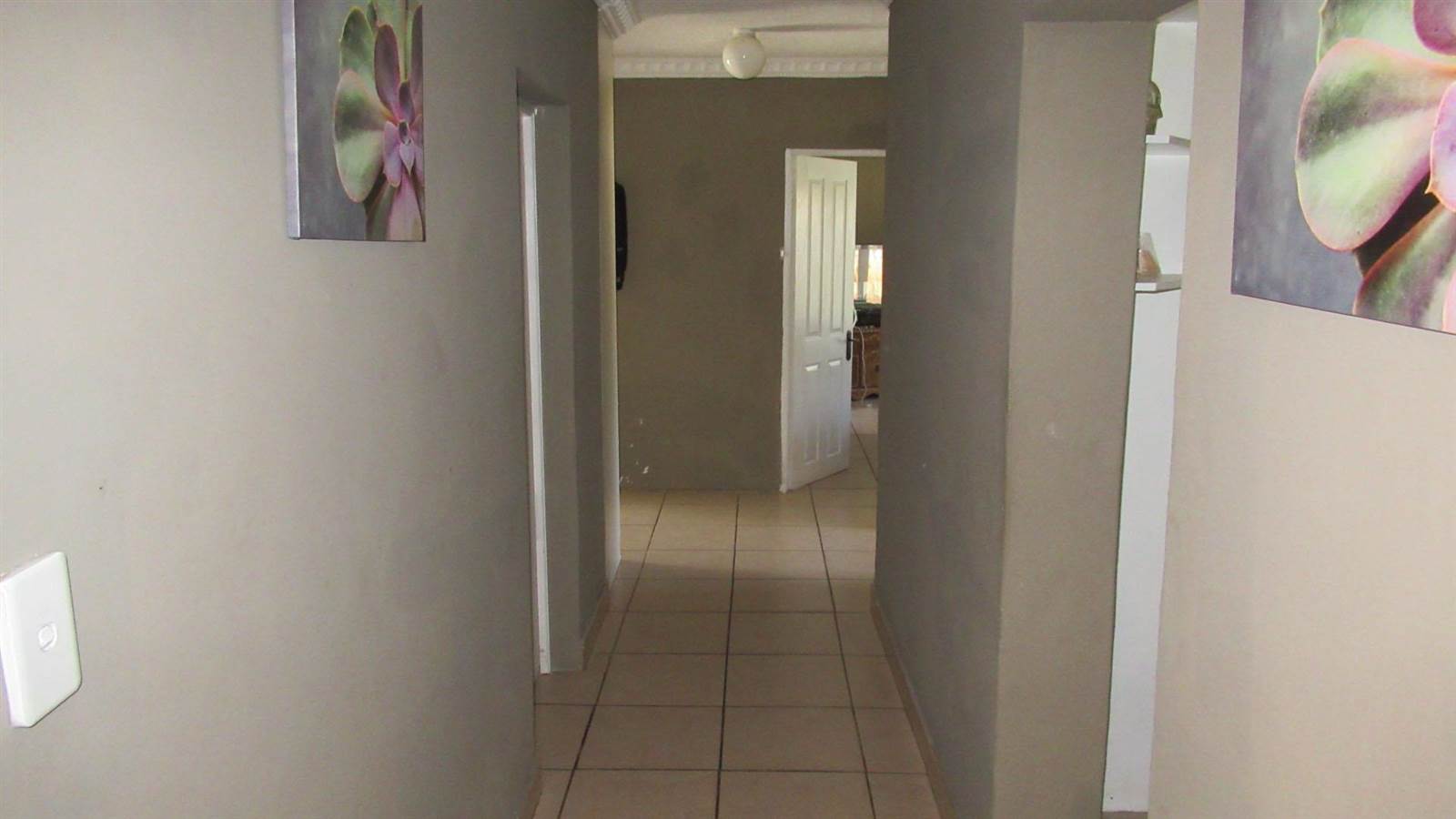3 Bed House in Vaalpark photo number 11