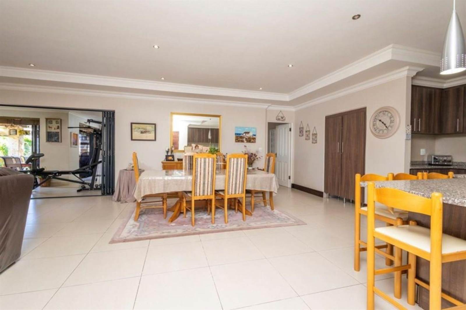 4 Bed House in Brackenfell Central photo number 6