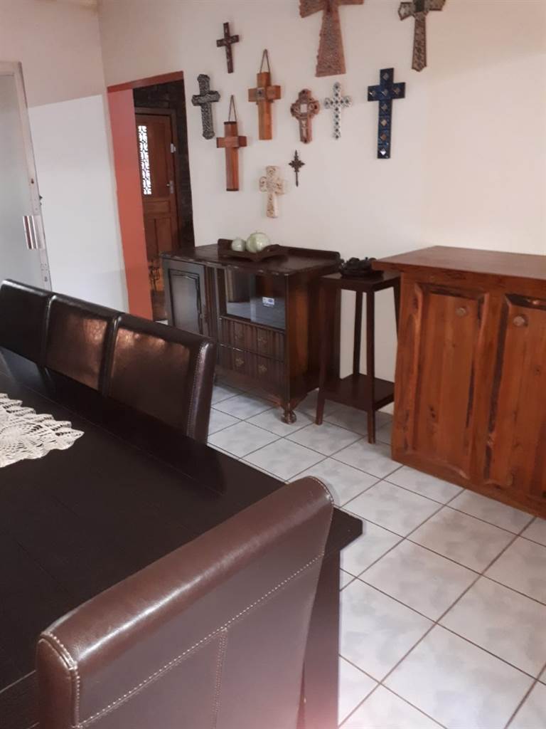 3 Bed House in Standerton Central photo number 15