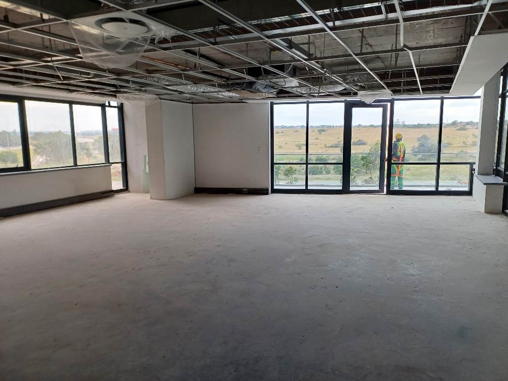 201  m² Commercial space in Doringkloof photo number 14