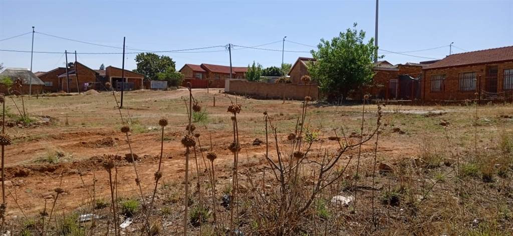 1400 m² Land available in Soshanguve photo number 5