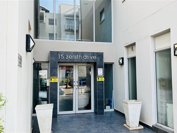 80  m² Commercial space in Umhlanga Ridge
