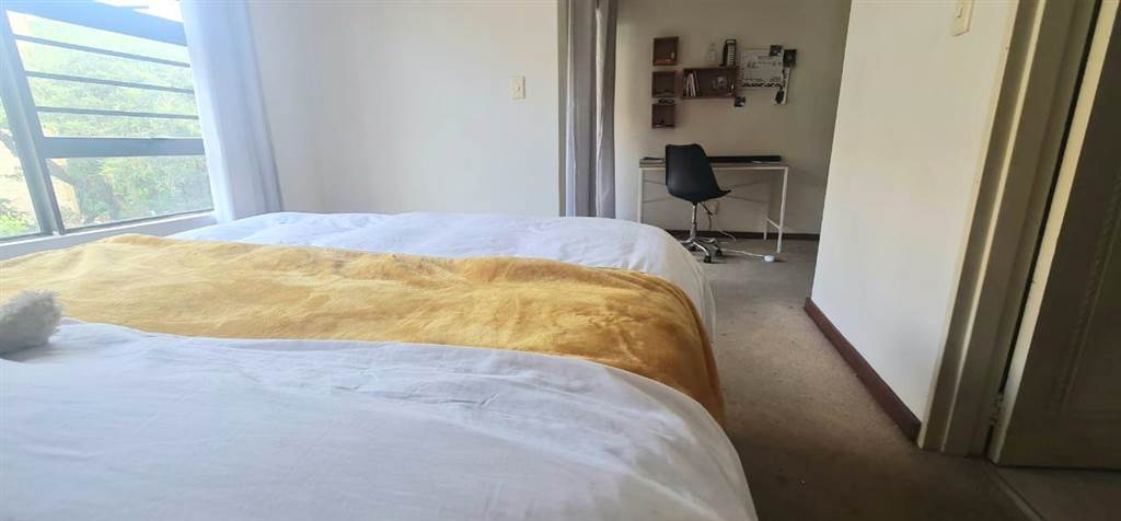 1 Bed Apartment in Nieuw Muckleneuk photo number 11