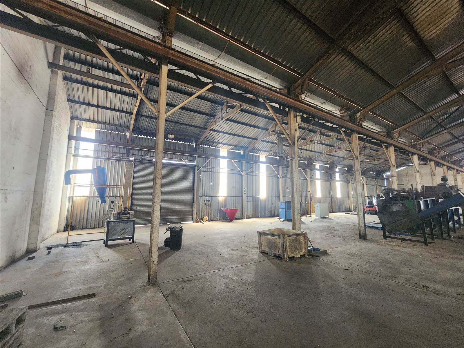 1100  m² Industrial space in Primrose photo number 8