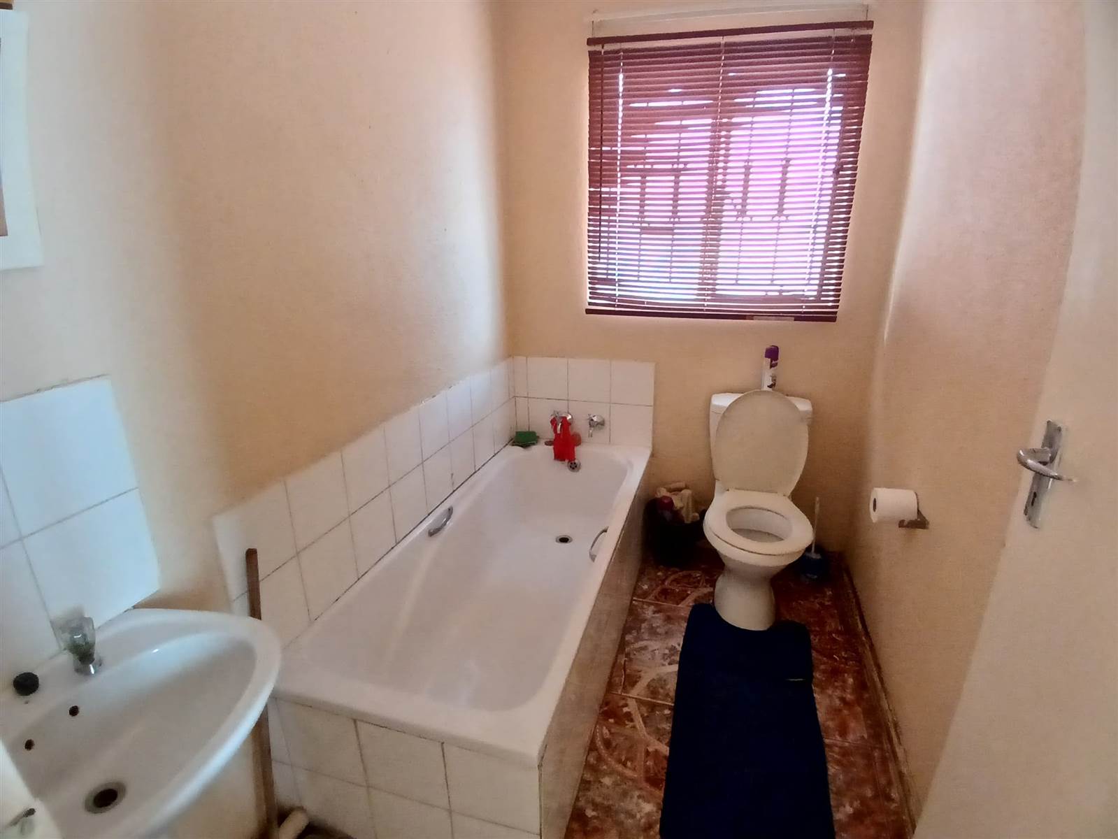 2 Bed House in Tlhabane photo number 24